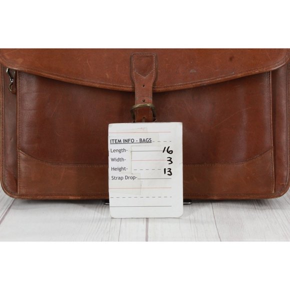 Vintage LL Bean Brown Leather Flap Close Crossbody Messenger Crossbody Bag - Picture 10 of 10